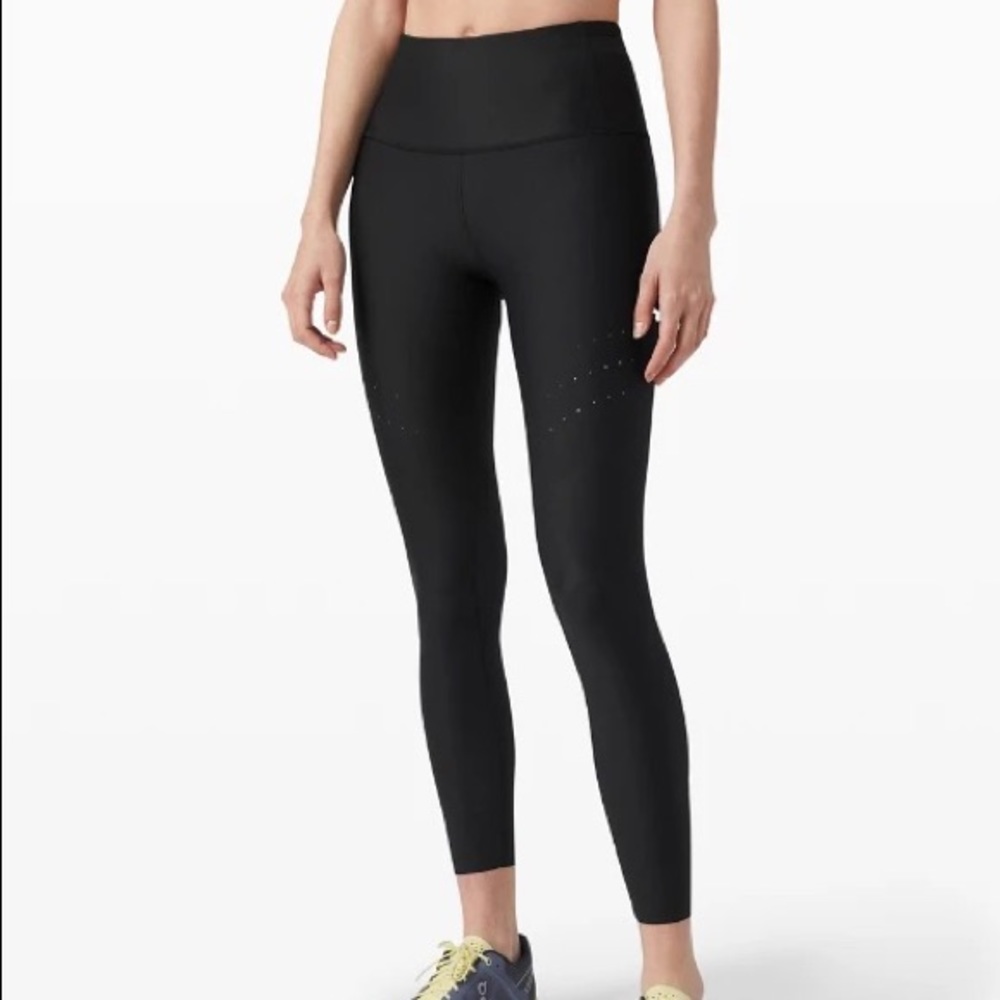 NWT Lululemon Zoned In HR Tight 27”